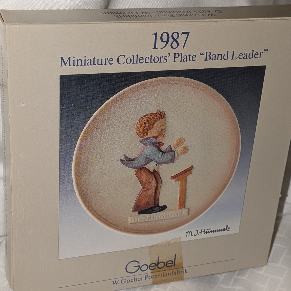 1987 Goebel Hummel Band Leader Miniature Plate Hum 742 Little‎ Music Makers Box